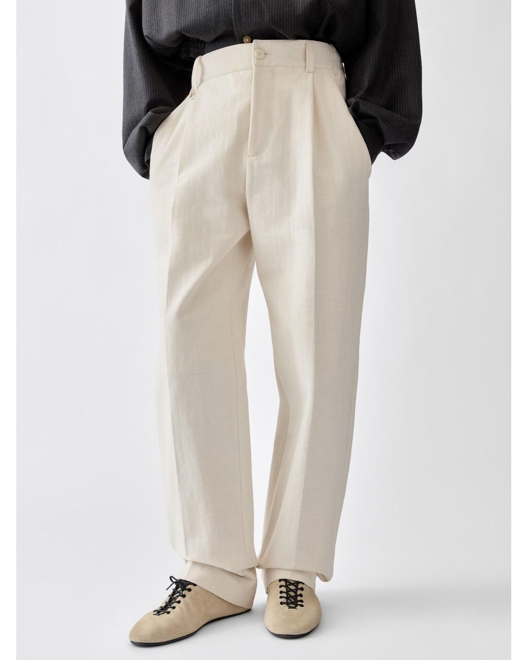 Jacquemus White The Croisière Mid-Rise Pants for men