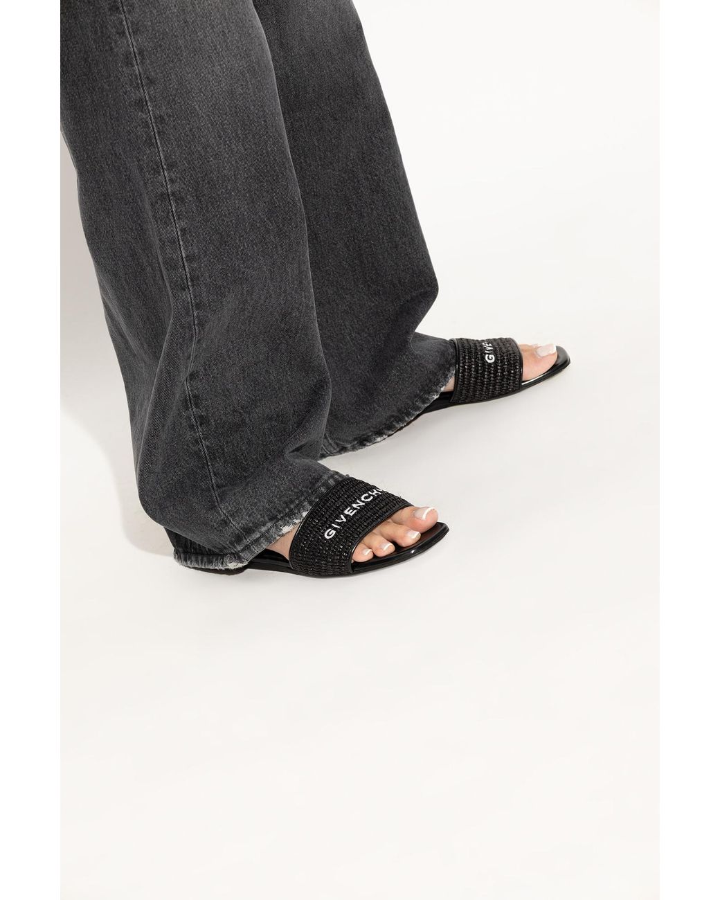 Givenchy White 4G Open Toe Slip-On Slides