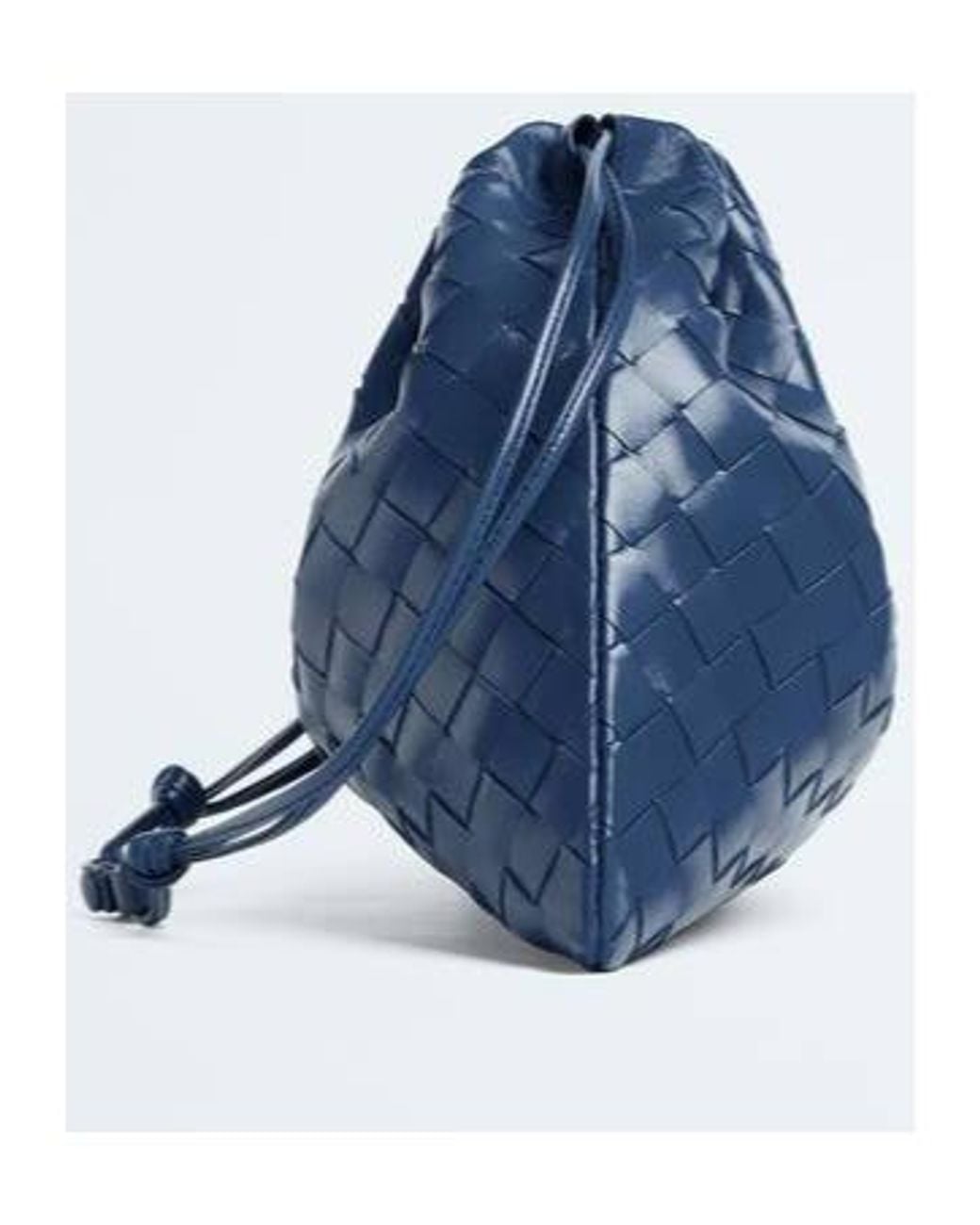 Bottega Veneta Blue Intrecciato Drawstring Shoulder Bag