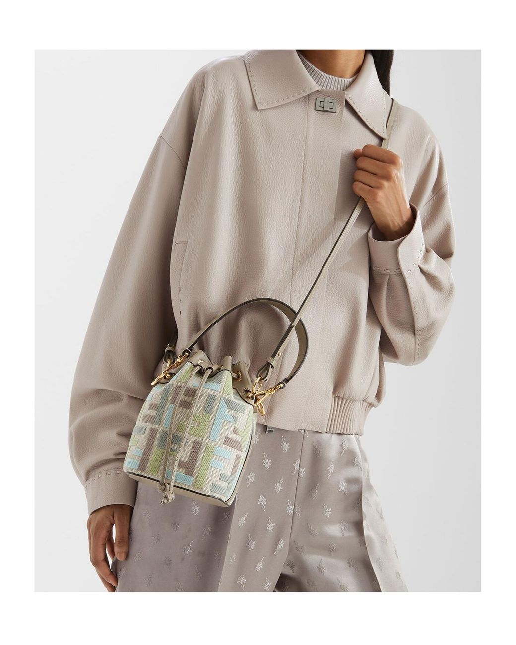Fendi White Mon Tresor Drawstring Bucket Bag