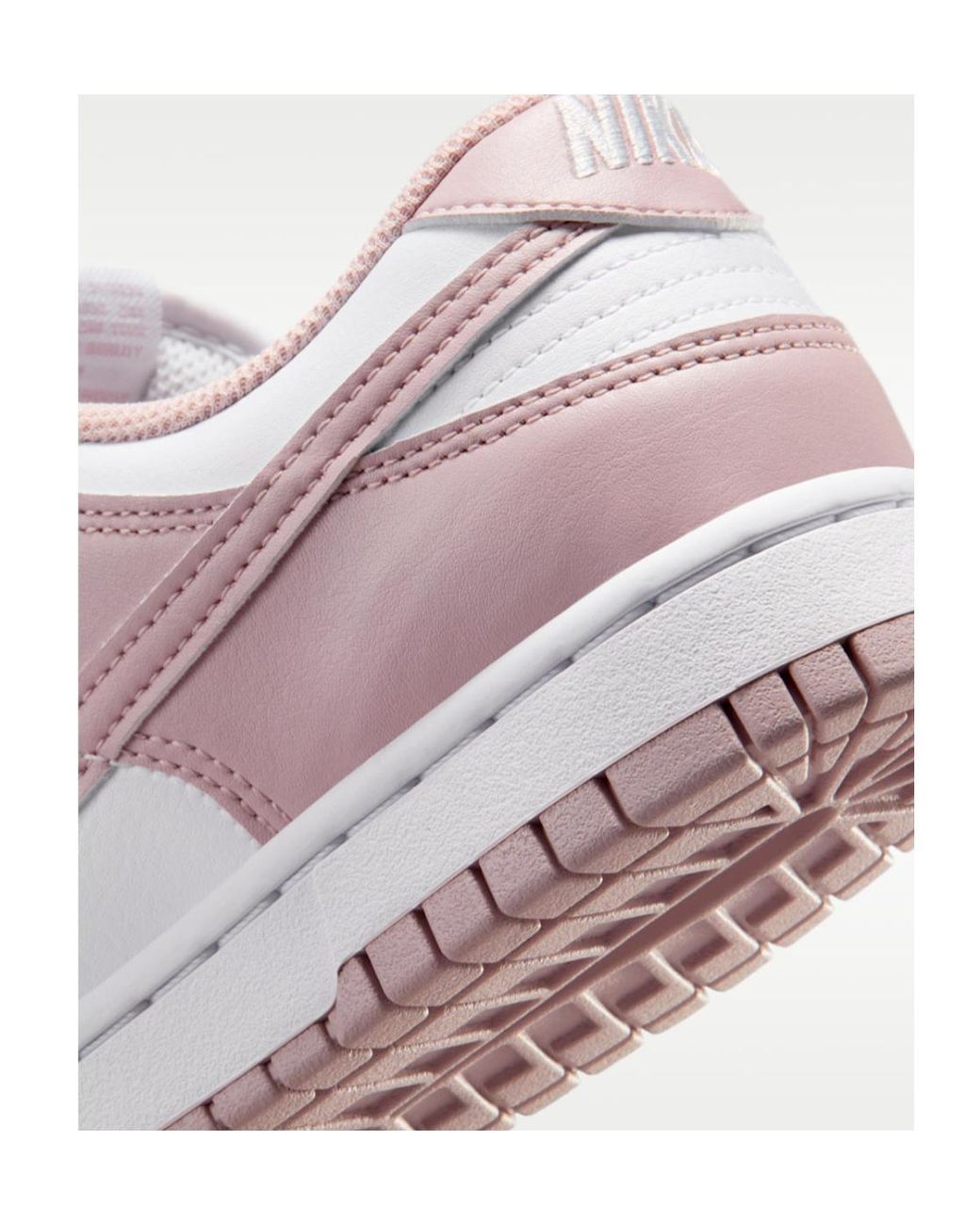 Nike Pink Dunk /Particle Rose' Sneakers