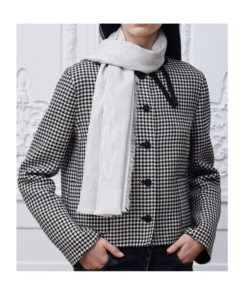 Dior White Infini Shawl