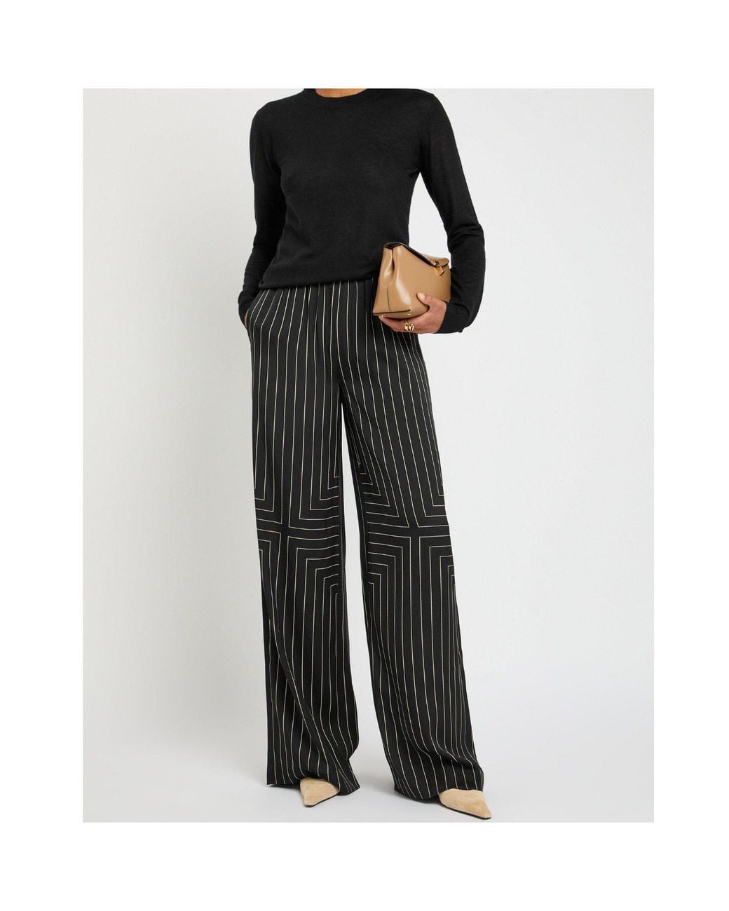 Joseph Black Crew Neck Long-Sleeved Knitwear