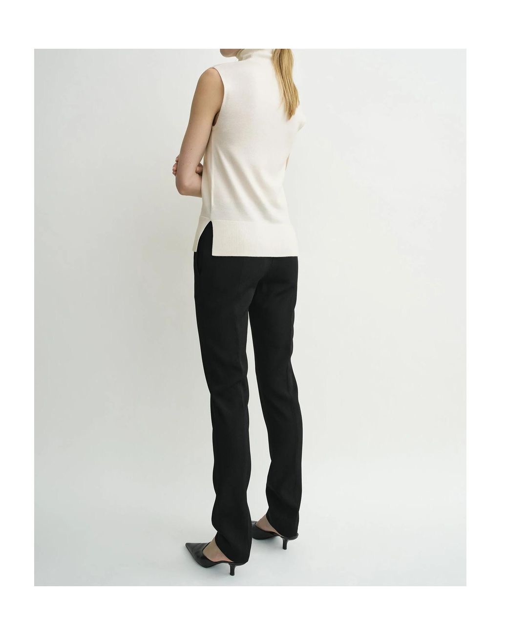 Totême White Totême High Collar Sleeveless Knitted Top