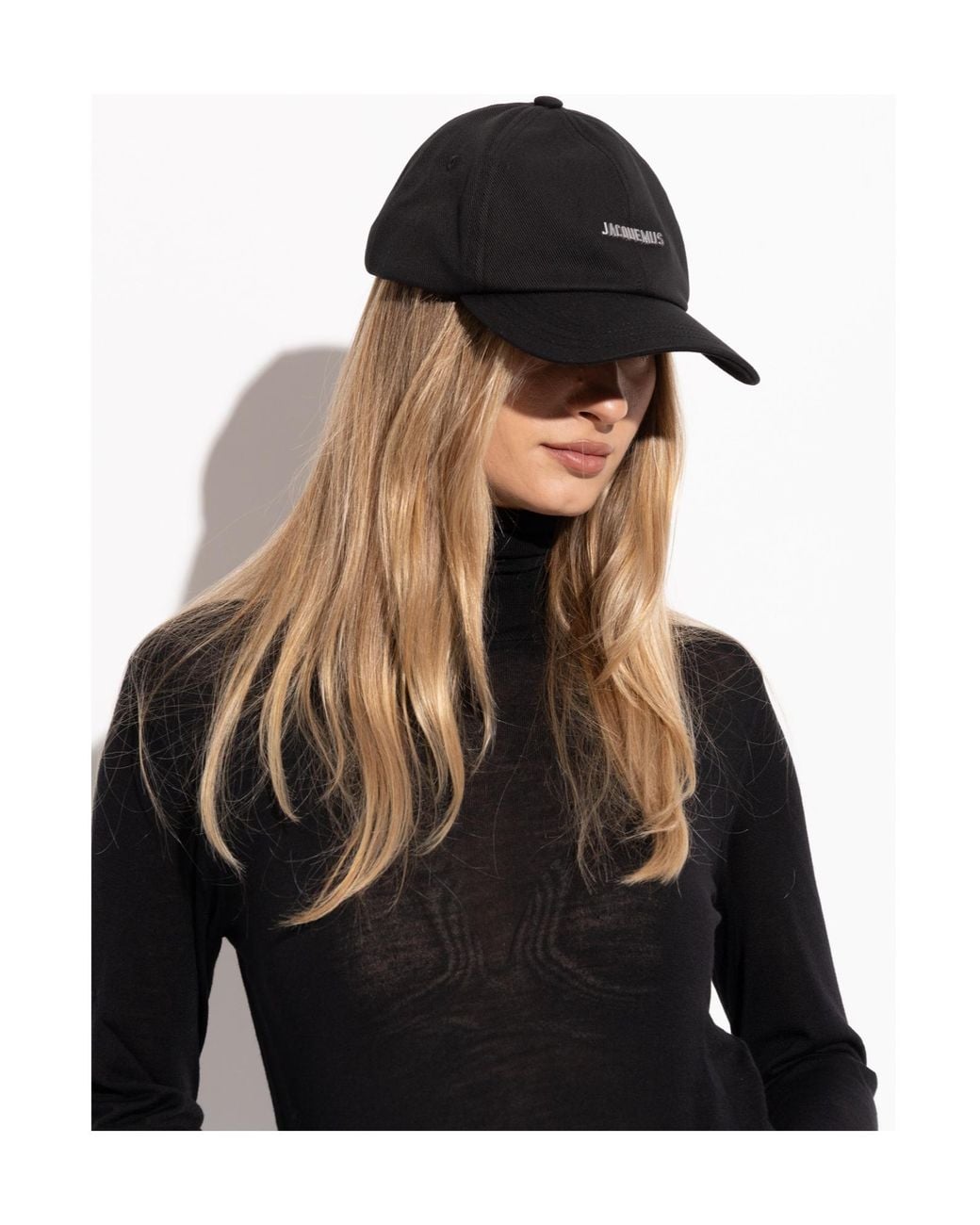 Jacquemus Black Logo Plaque Curved Peak Cap for men