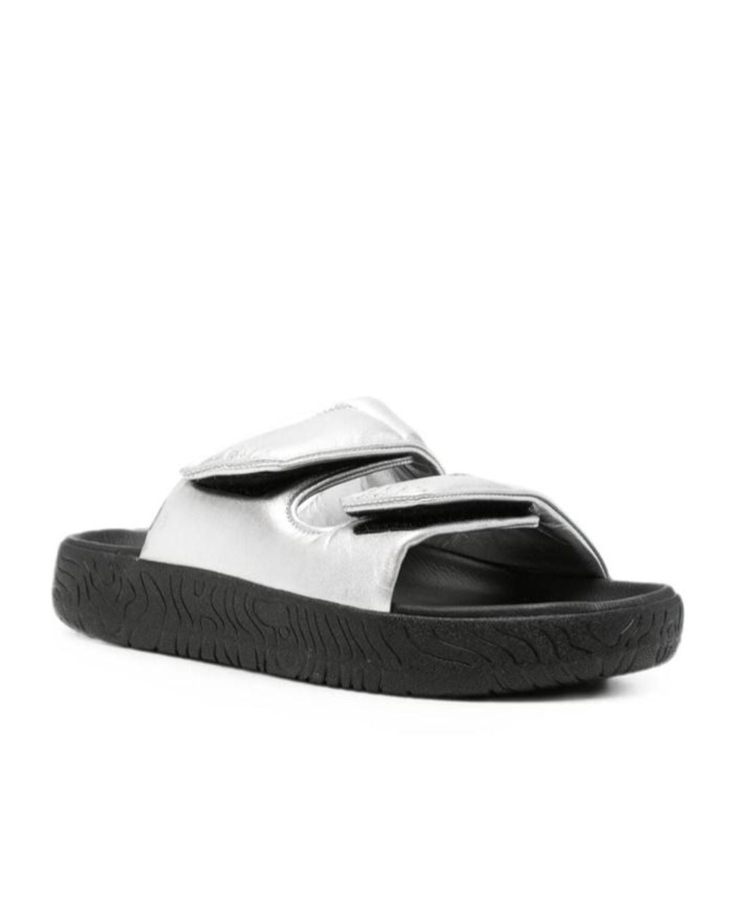 Veja Multicolor Round-Toe Slippers for men