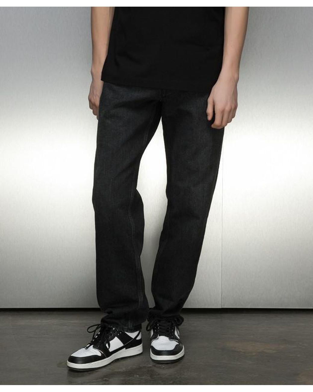 Off-White c/o Virgil Abloh Black Logo Patch Tapered Jeans for men