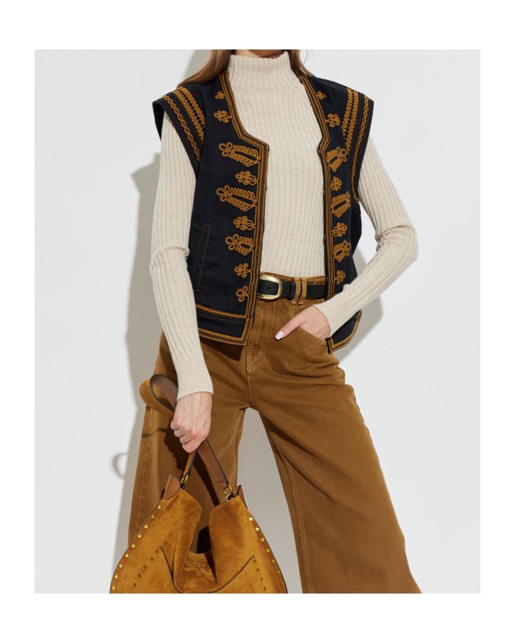Isabel Marant White High-Neck Long-Sleeved Knitwear