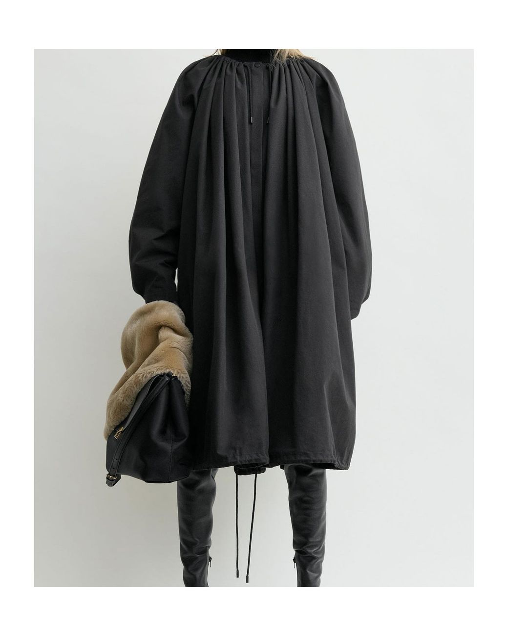 Totême Black Totême Gathered Parachute Coat