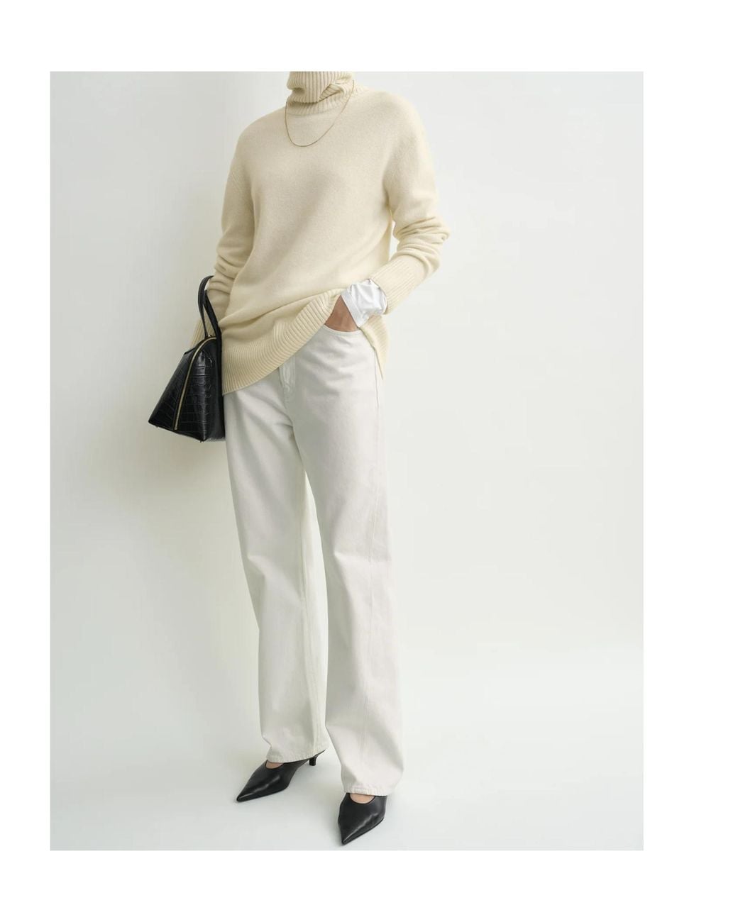 Totême  White Totême Roll Neck Long Sleeved Jumper