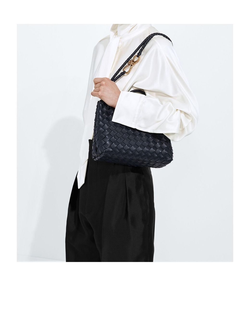 Bottega Veneta Blue Andiamo Small Tote Bag
