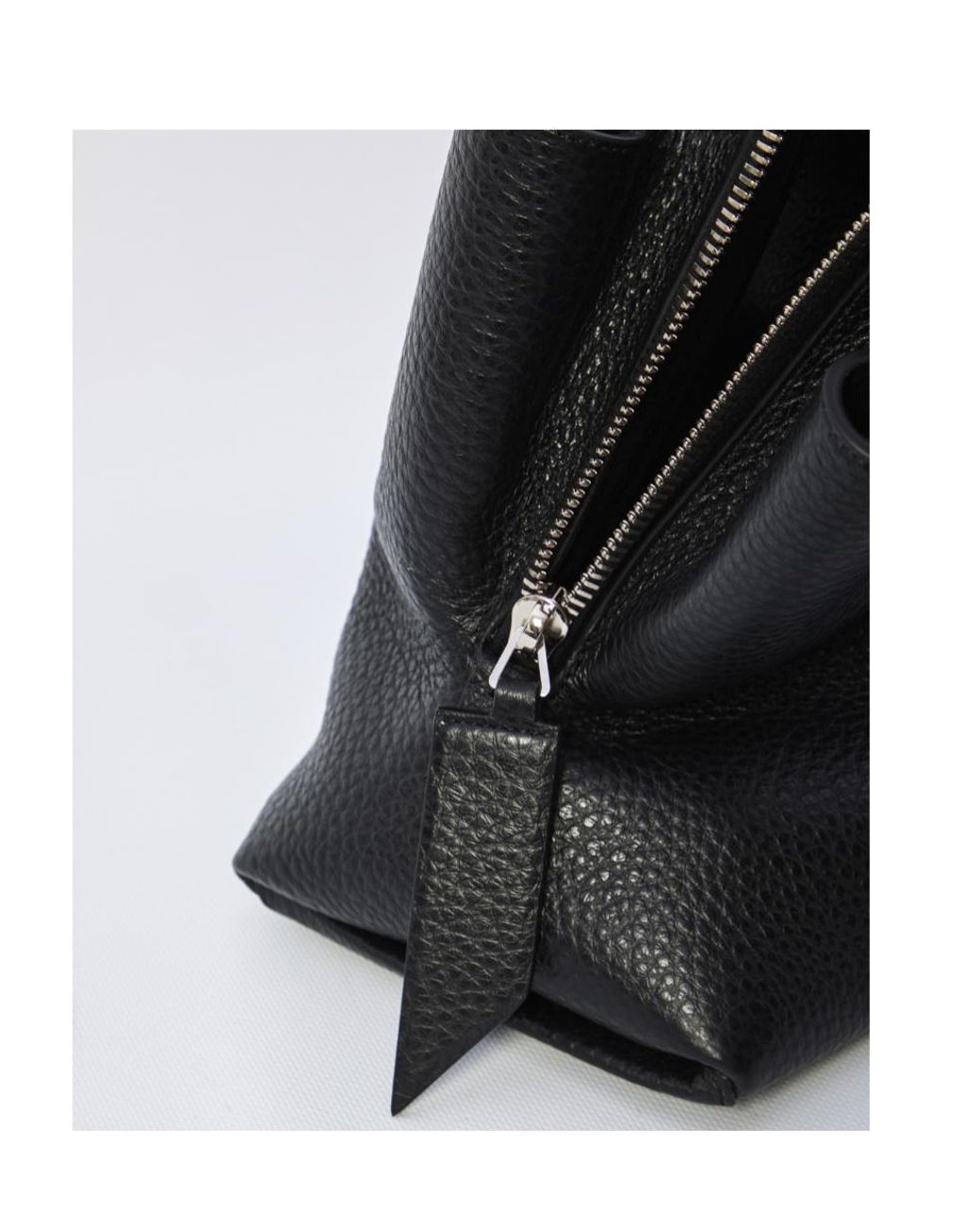 The Attico Black The La Passeggiata Medium Tote Bag