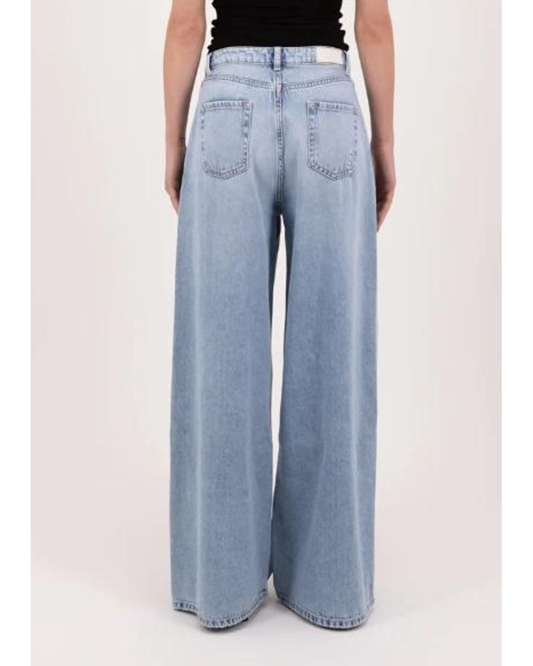 ICON DENIM Blue Jeans