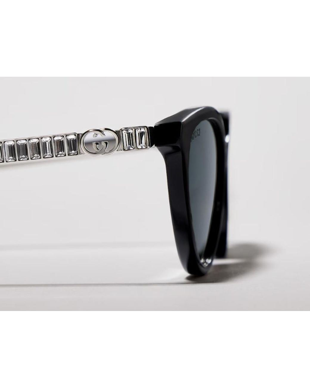 Gucci White Cat-Eye Frame Sunglasses