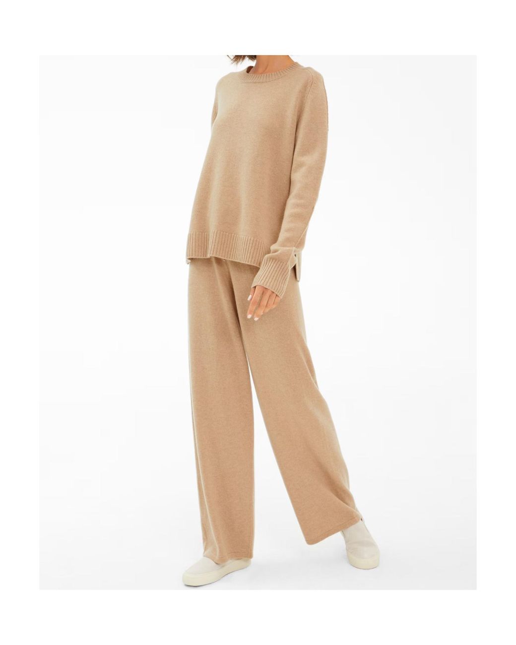 Juvia Natural Ribbed Crew Neck Sweater