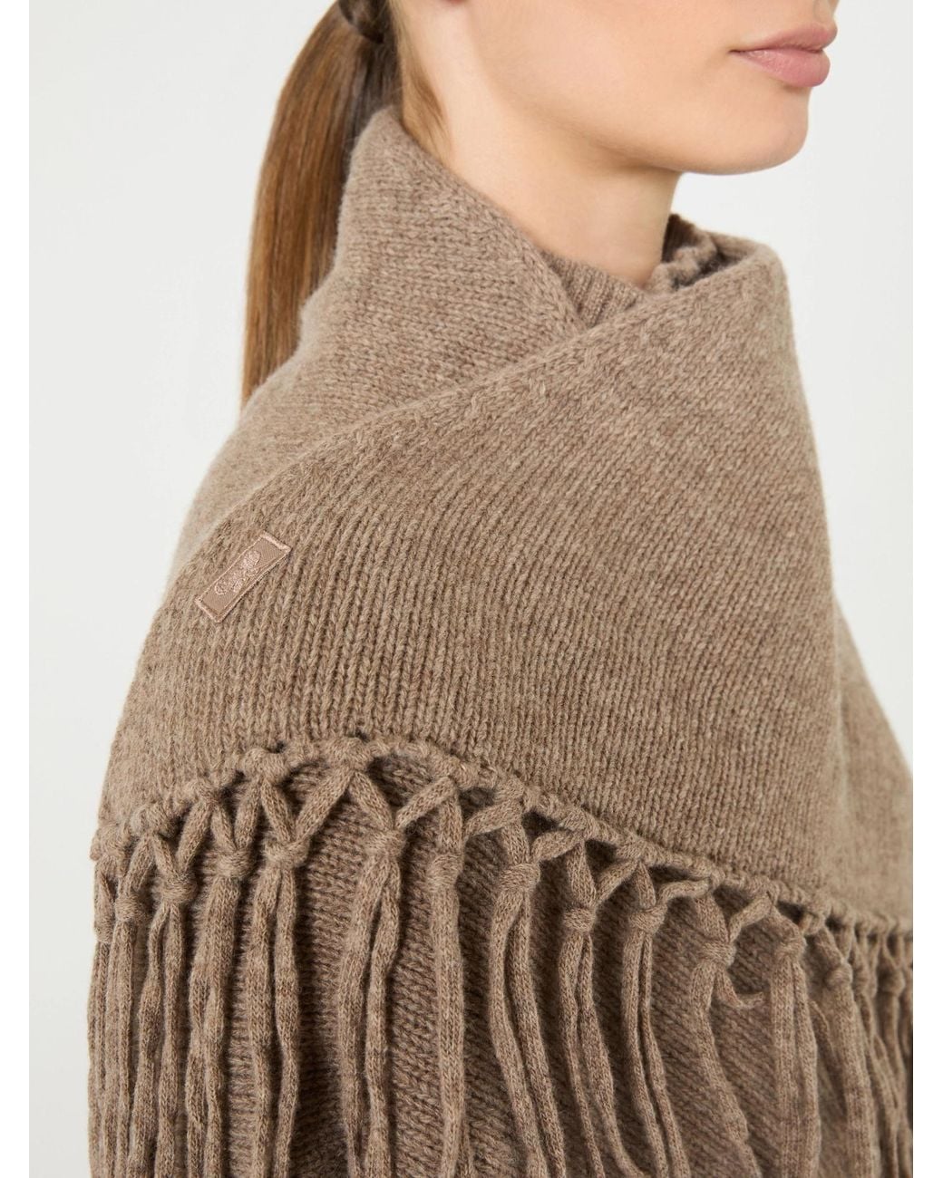 Weekend by Maxmara White Fringed Wool Shawl