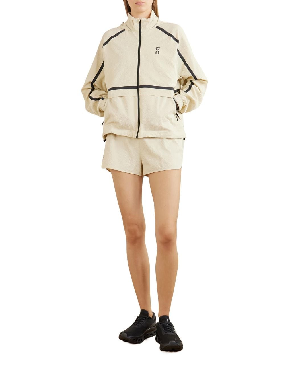 On Shoes White Logo-Print Elasticated-Waistband Shorts