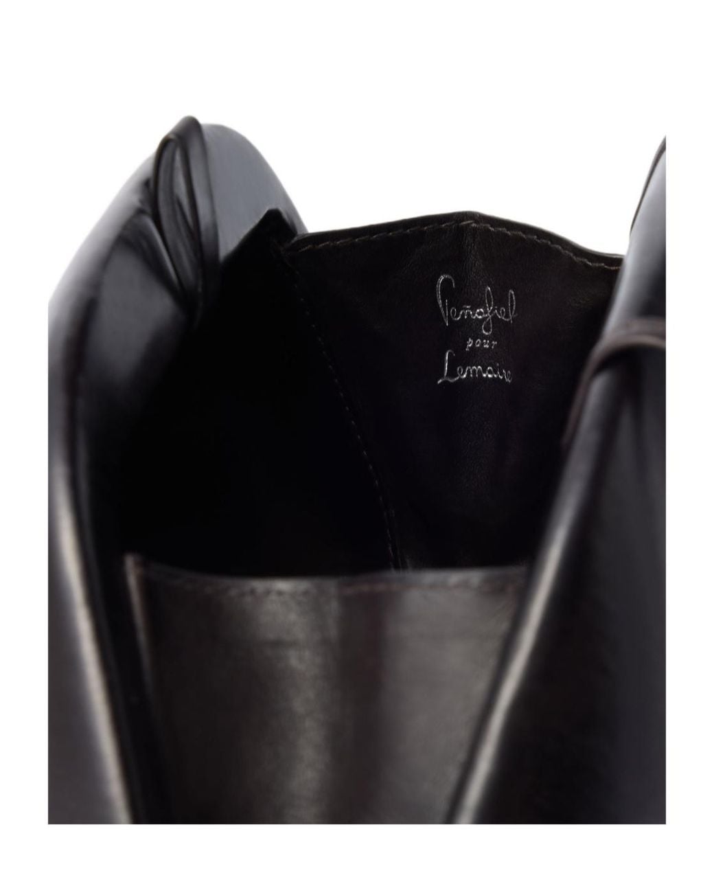 Lemaire White X Carlos Peñafiel Fesses Clutch