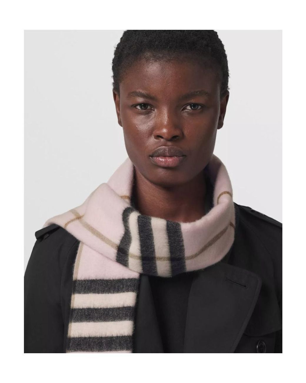 Burberry White The Classic Checked Fringed Scarf