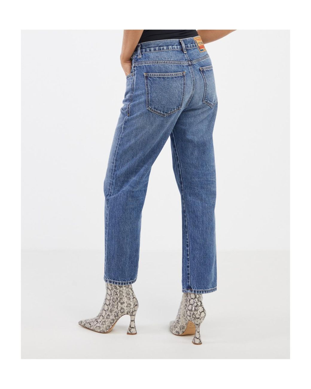 DIESEL Blue 2016 D-Air Mid-Rise Cropped Jeans