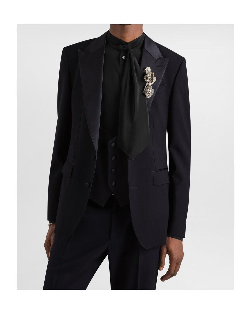 Dolce & Gabbana Black Single-Breasted Tuxedo Sicilia Light Suit for men