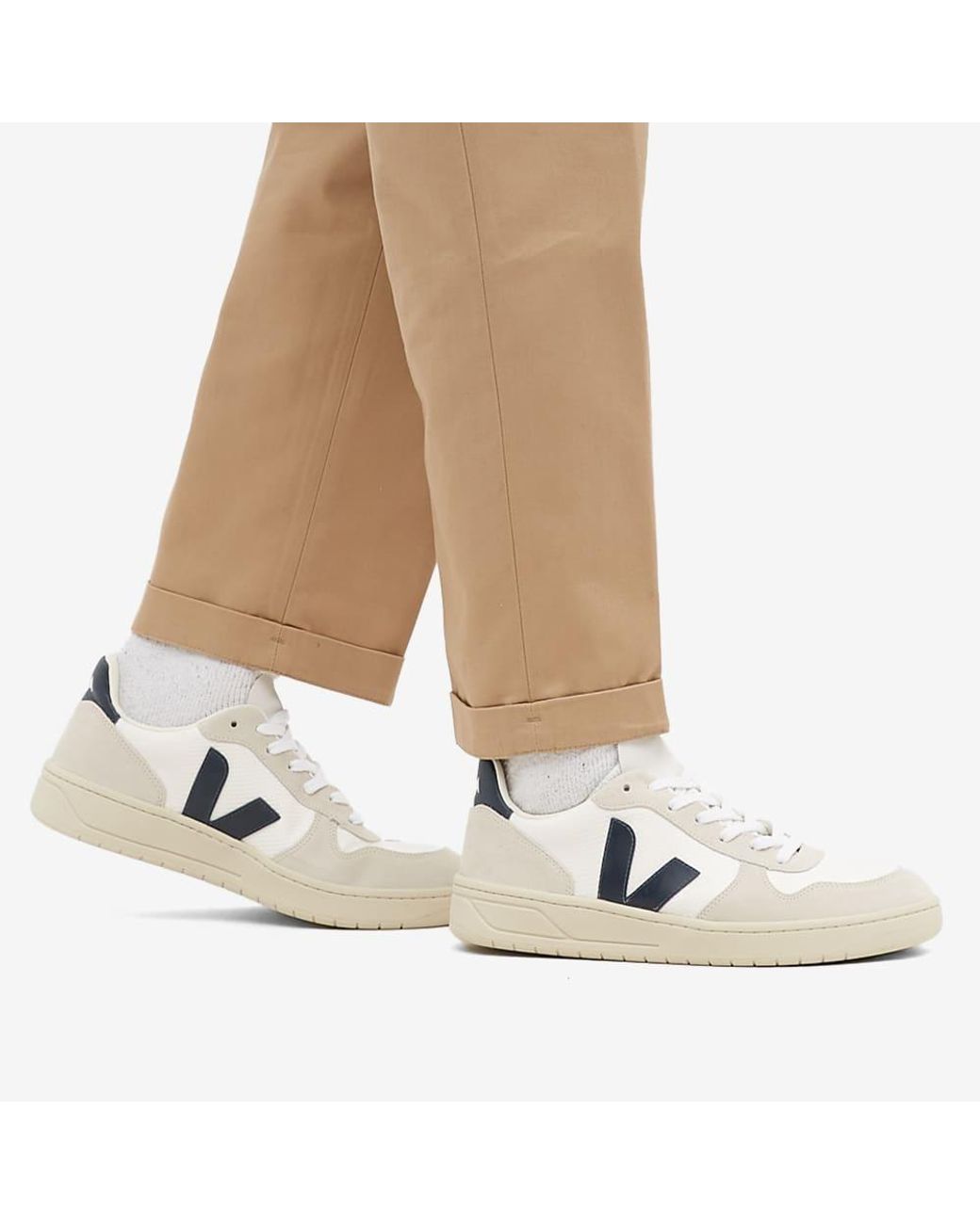 Veja White Logo Sports Shoes for men
