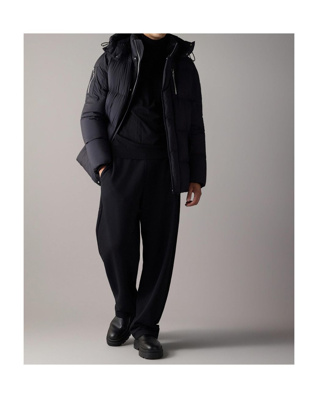Moose Knuckles Black Long-Sleeved Down Jacket for men