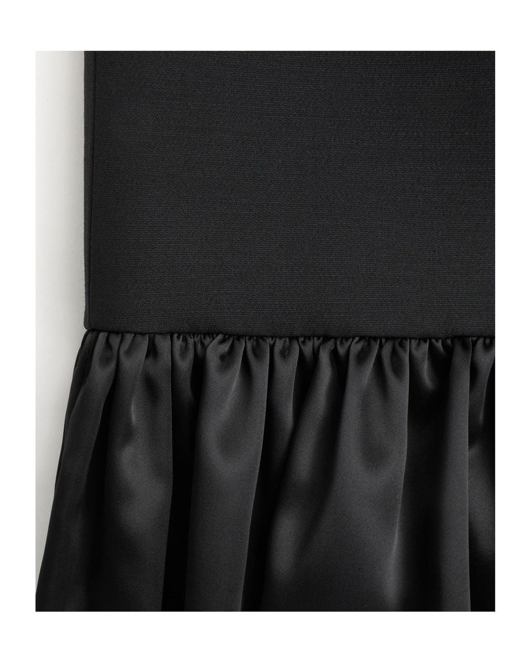 Valentino Black Bow Detailed Ruffled Hem Skirt
