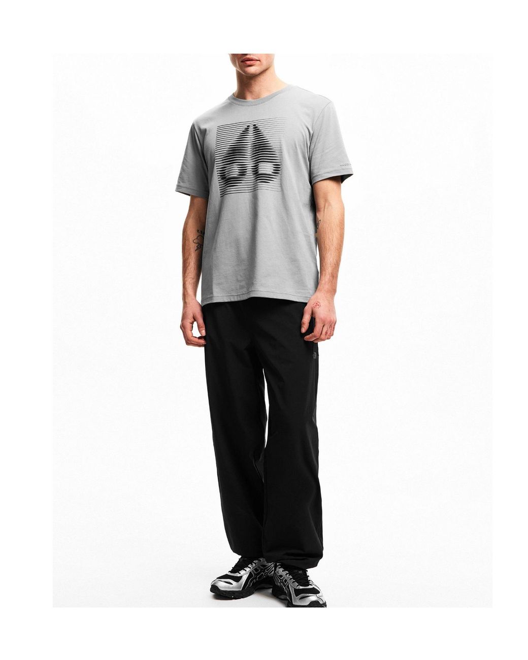 Moose Knuckles Gray Crew Neck Short Sleeve T-Shirt for men