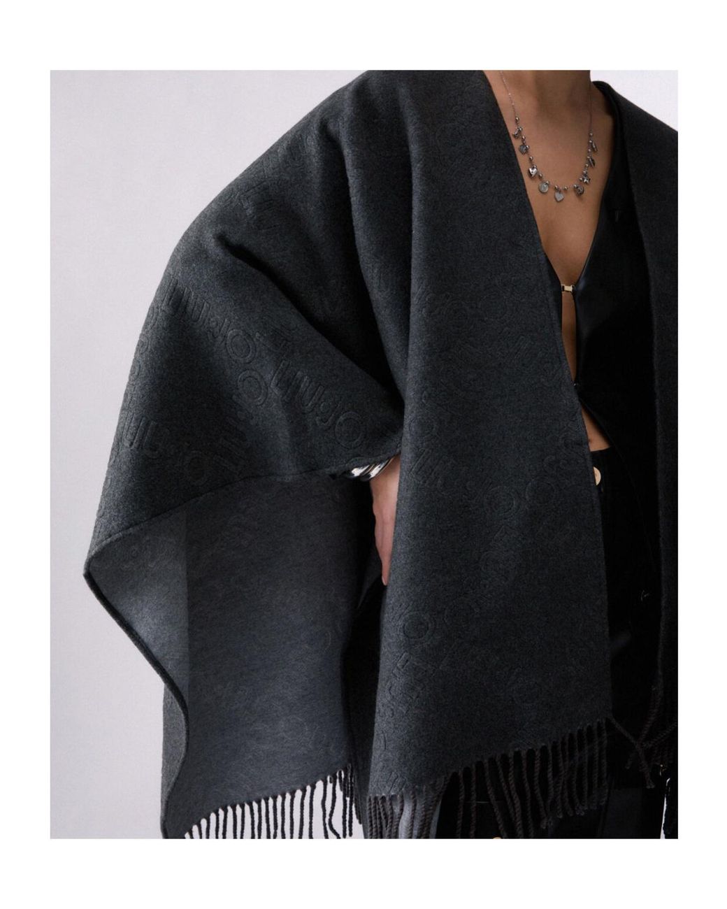 Liu Jo Gray Logo-Jacquard Fringed Scarf