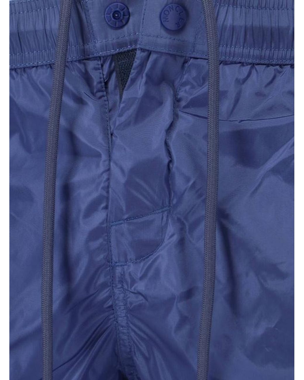 Moncler Blue ロゴパッチ スイムショーツ for men