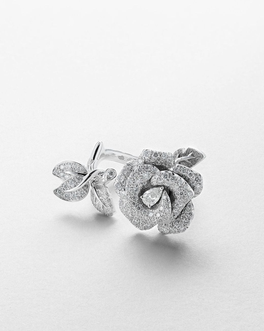 Dior White Medium Rose Bagatelle Ring