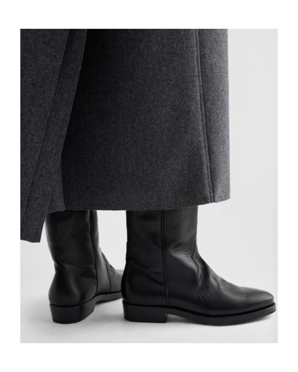 Jil Sander Black Round Toe Aged Effect Boots