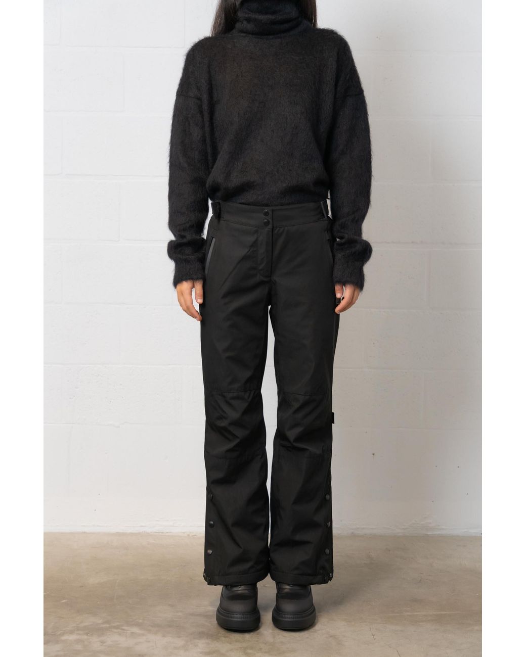 Yves Salomon Blue Button Open And Close Casual Pants