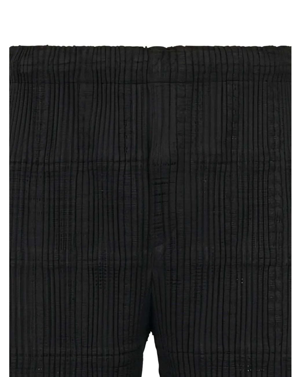 Homme Plissé Issey Miyake Black Lace-Detail Plaid Pleated Shorts for men