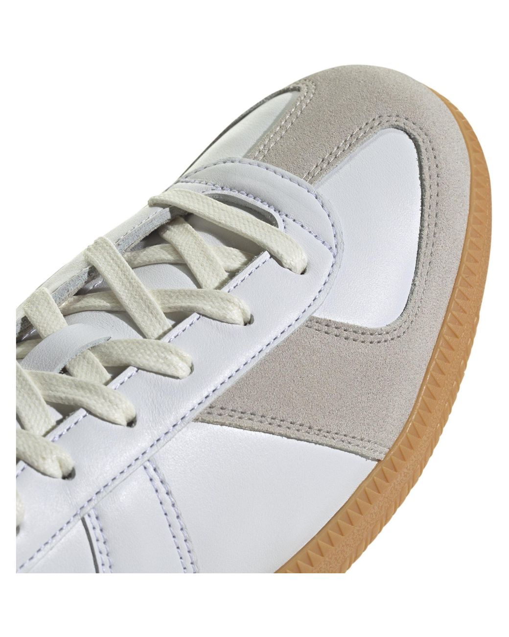 Adidas Originals White Spliced Leather Casual Shoes for men