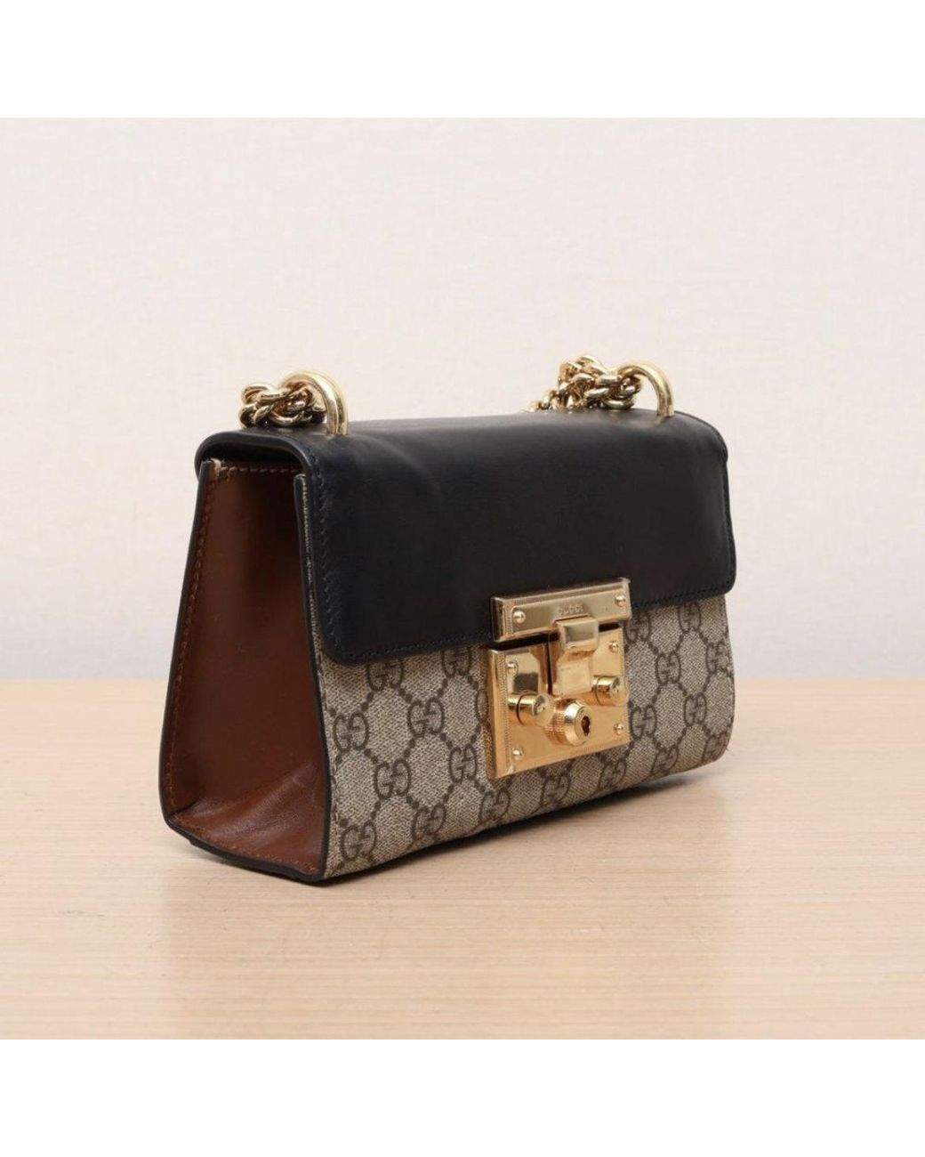 Gucci Black Padlock Gg Supreme Shoulder Bag