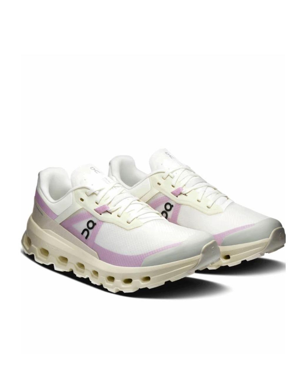 On Shoes White Cloudvista 2 Lace-Up Sneakers