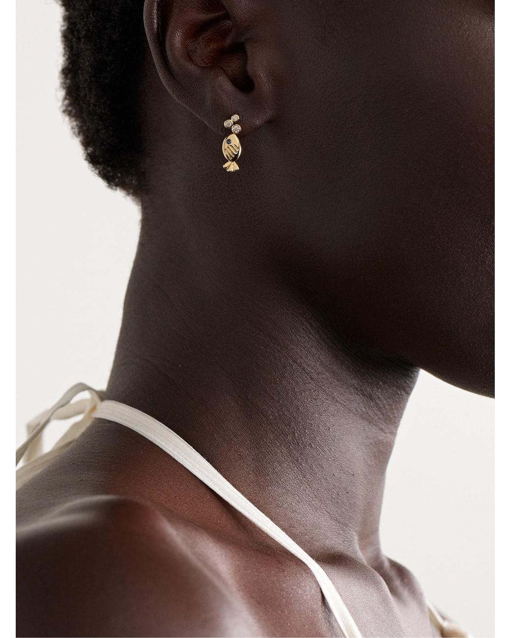 Yvonne Léon Metallic Simple Little Fish Earrings