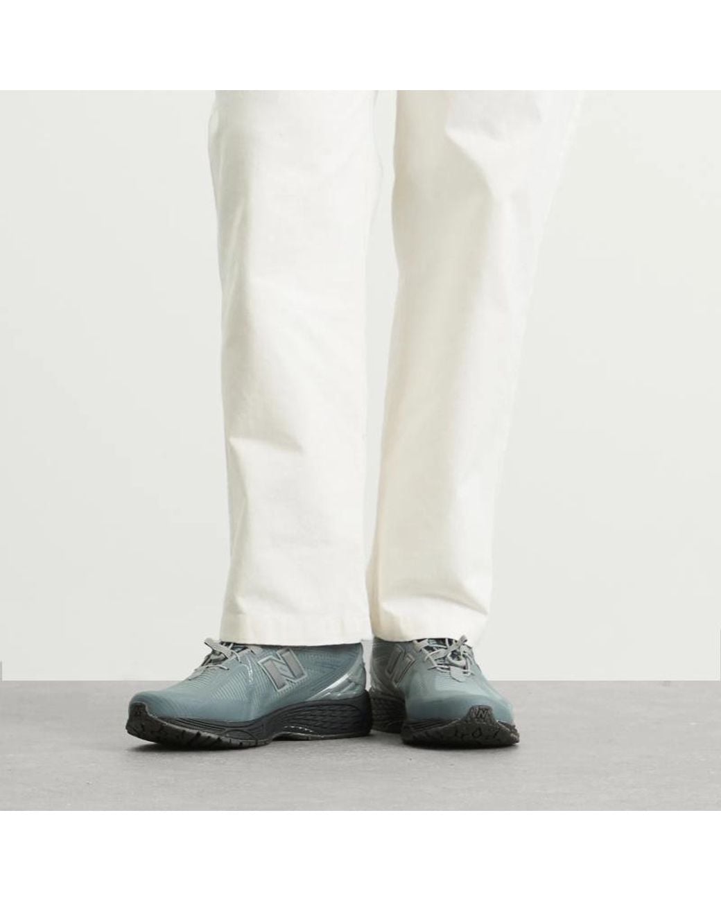 New Balance Gray Scarpa Lifestyle Low-Top Sneakers for men