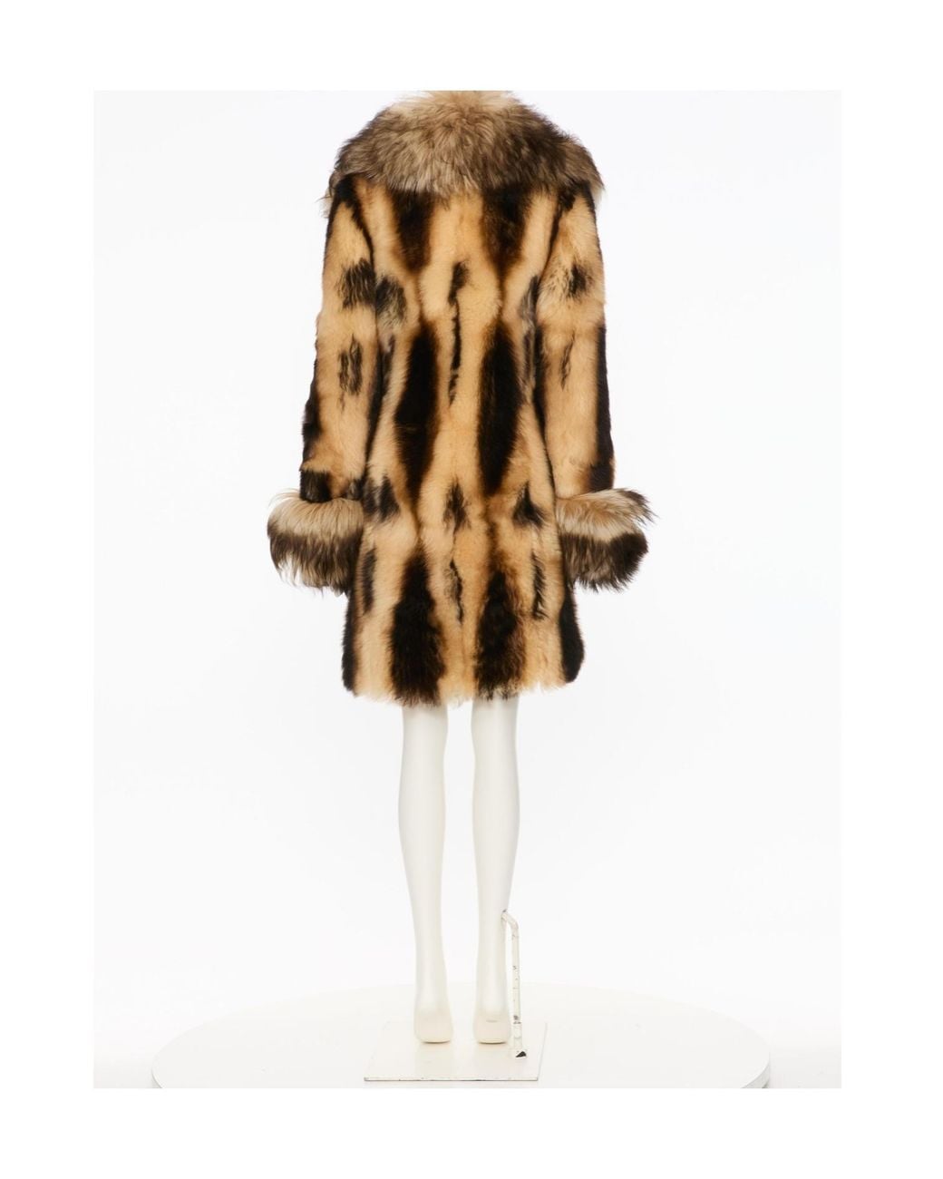 Valentino White Long-Sleeved Fur