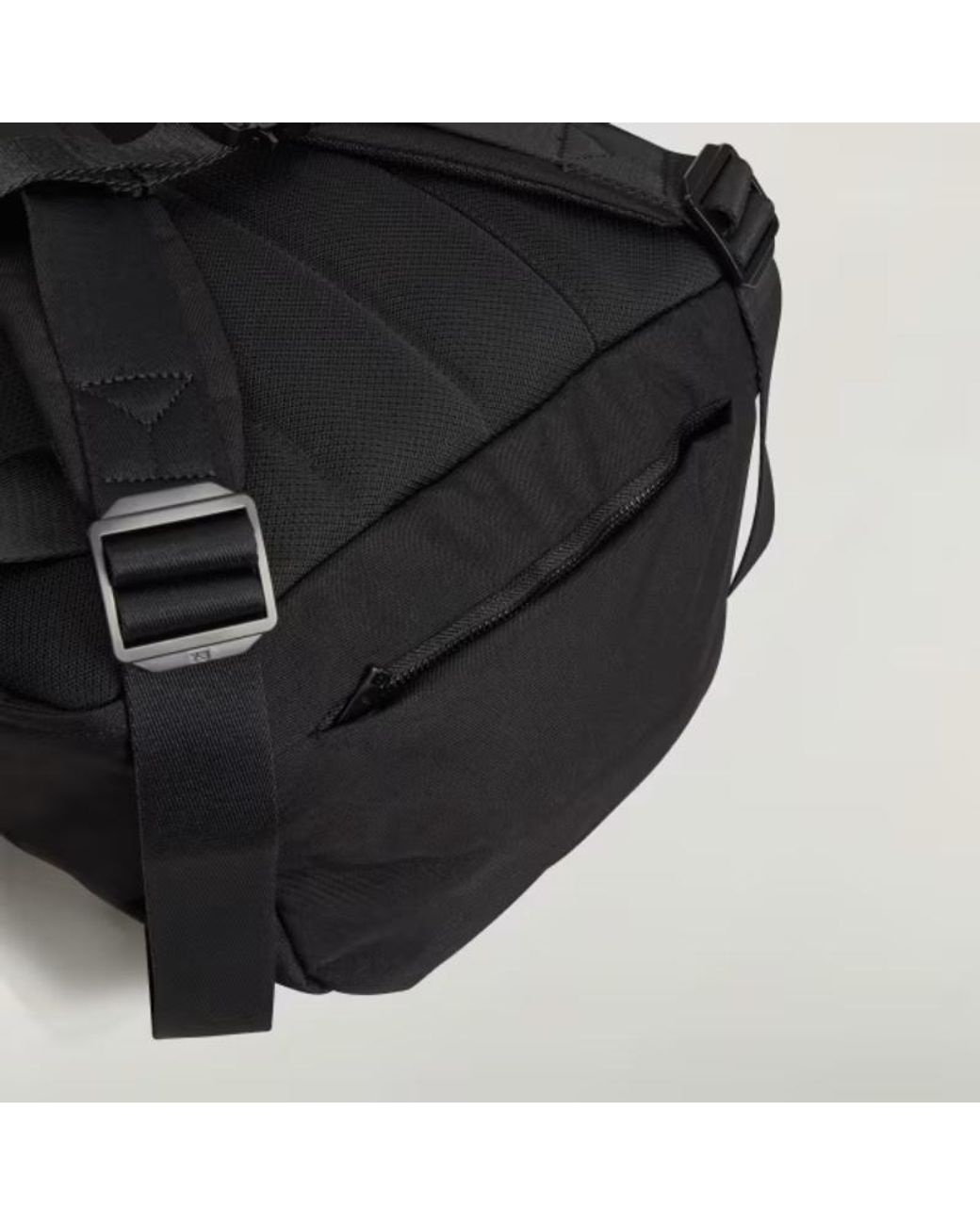 Y-3 Black Staple Logo Detailed Zipped Fanny Pack for men