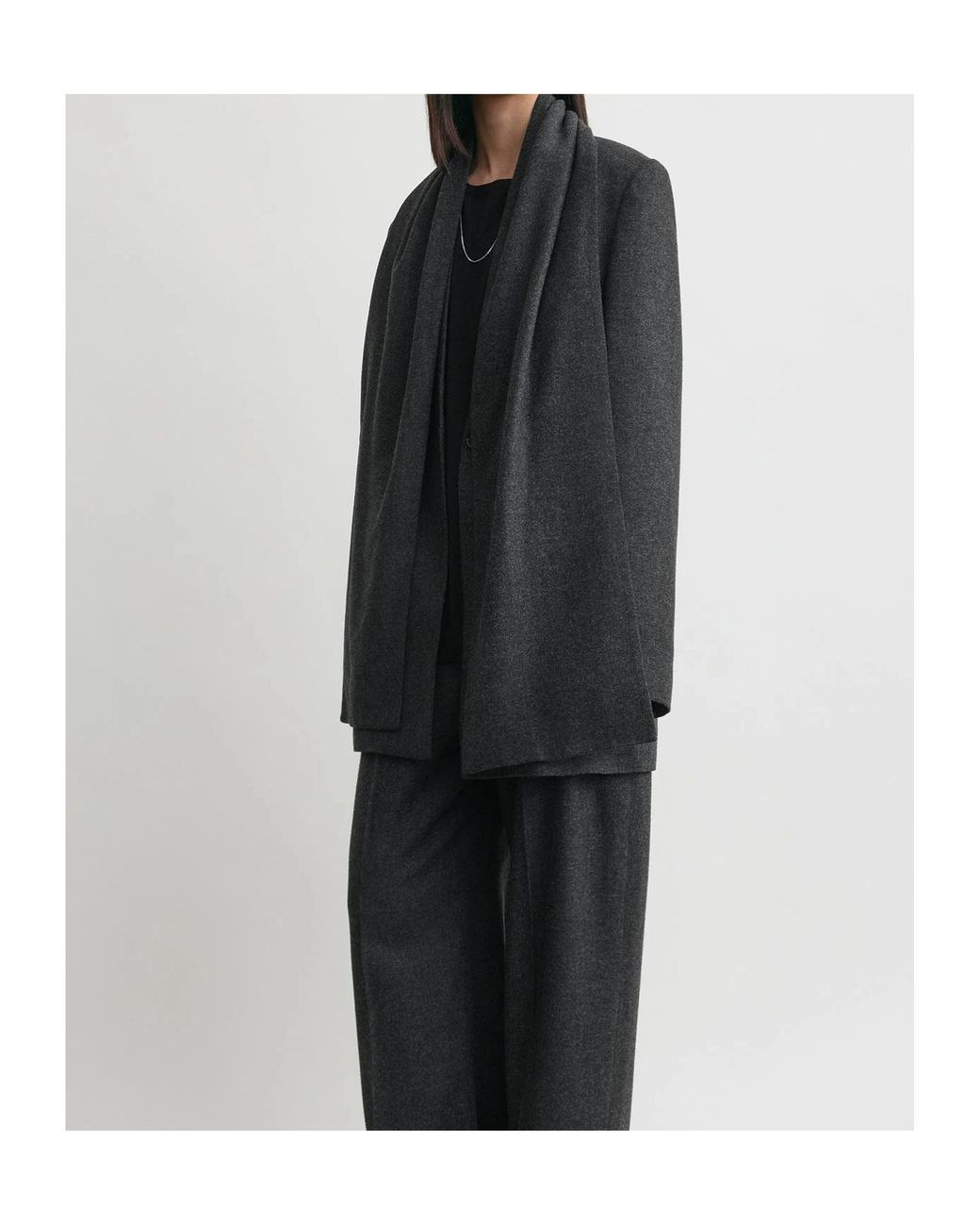 Totême Black Totême Single-Buttoned V-Neck Cape Blazer