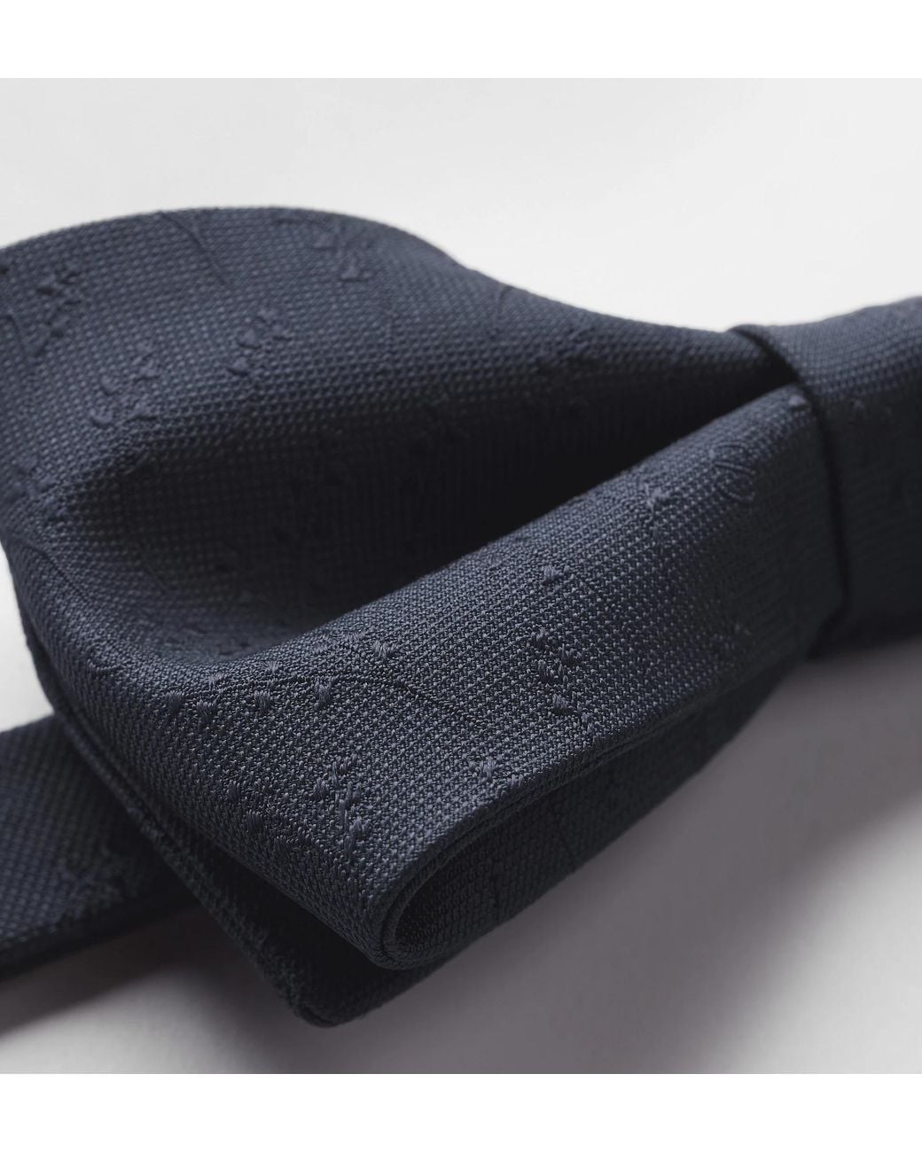 Dior Blue Lily Of The Valley Bow Tie for men