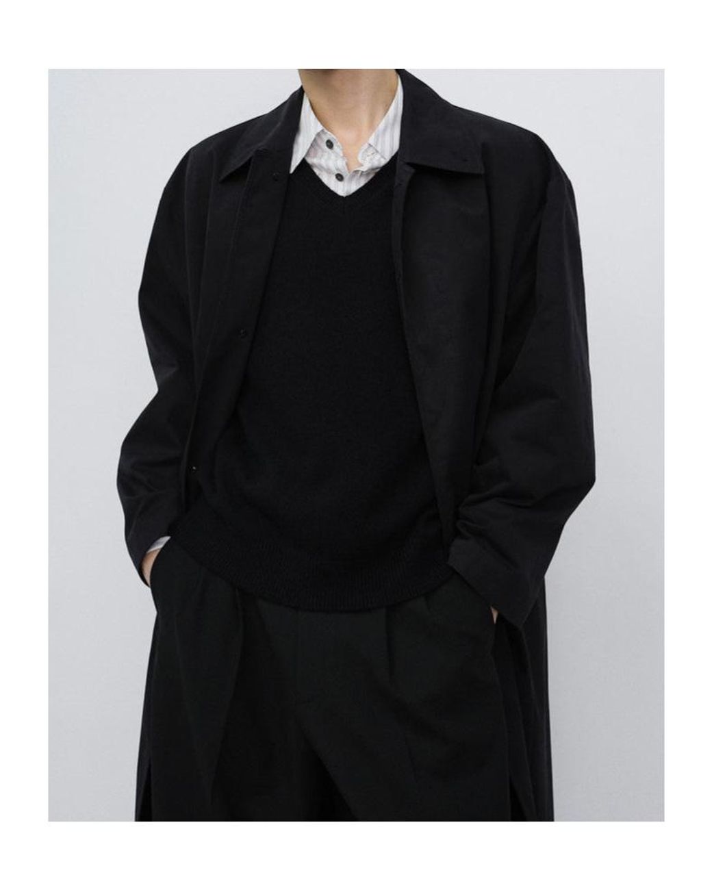 DUNST Blue Cashmere V-Neck Knitted Sweater for men