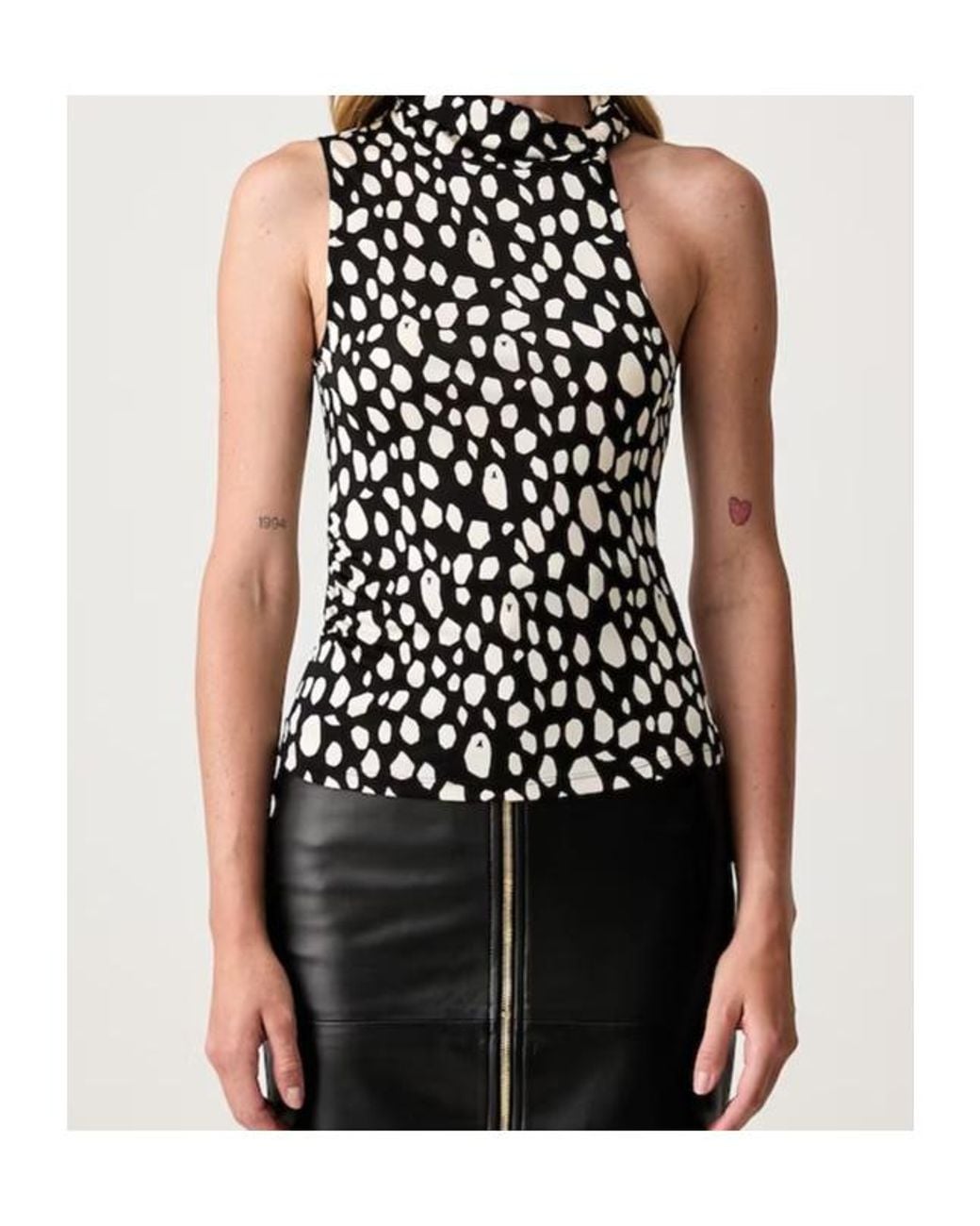 Patrizia Pepe Black Graphic-Print Asymmetric Top