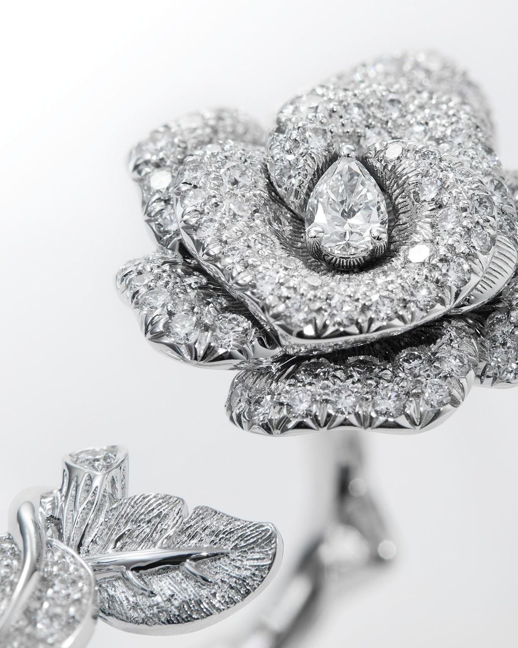 Dior White Medium Rose Bagatelle Ring
