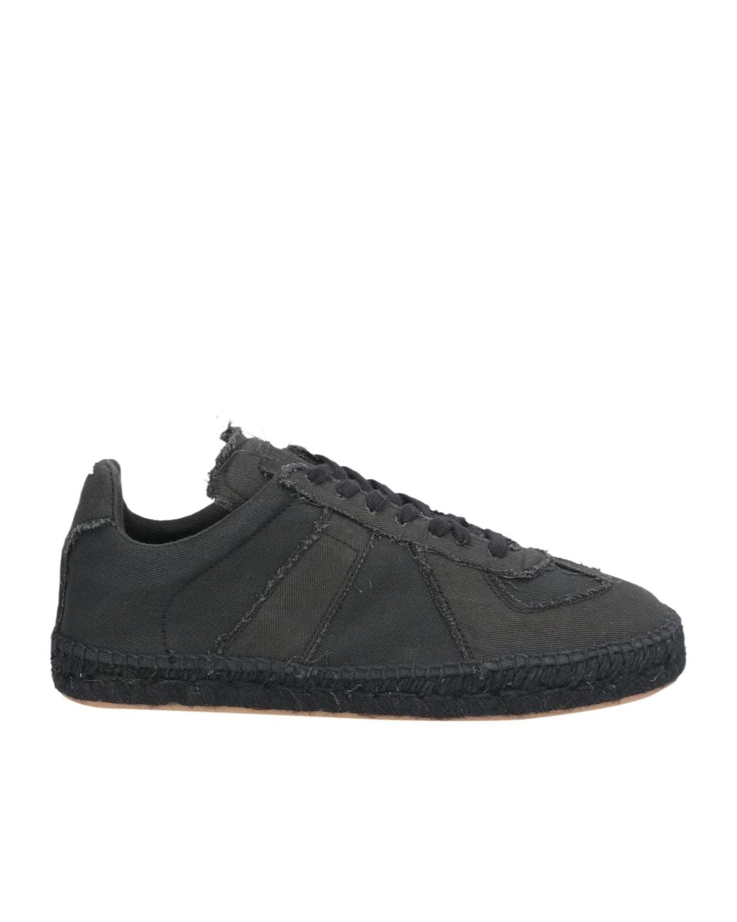 Maison Margiela Black Minimalist Low-Top Casual Shoes