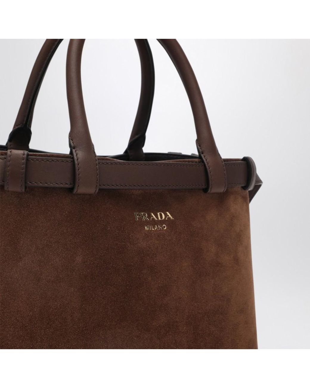 【送料&関税込】Brown Suede Prada Buckle Medium Handbag Prada Medium Buckle belt-detail Suede Bag | Brown | FARFETCH