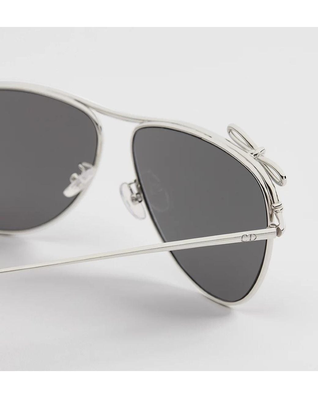Dior White Bow A1U